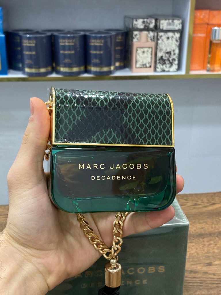 ادکلن مارک جاکوبز دکادنس Marc Jacobs Decadence